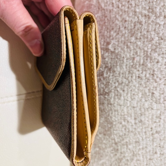 🎁Authentic Etro Wallet🎁 - Picture 3 of 10